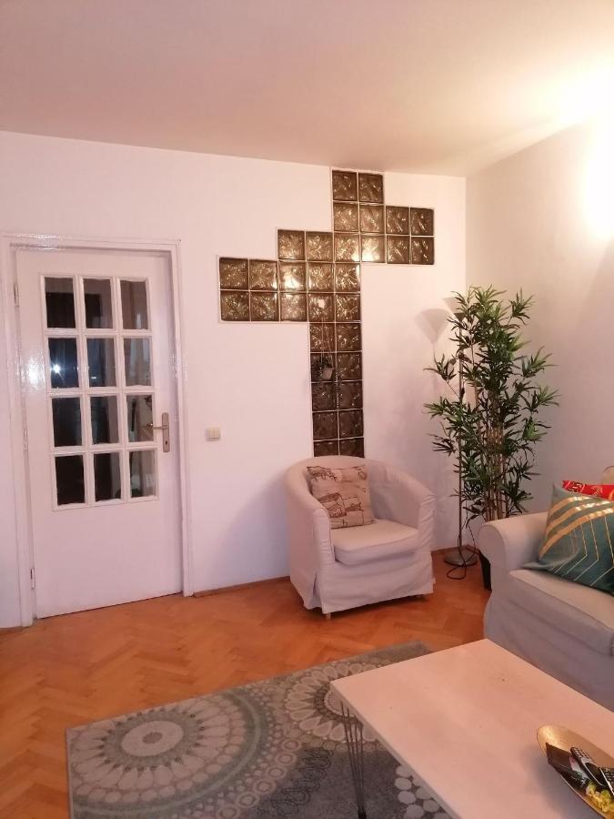 River View, In City Center Apartment Bucharest Exterior photo